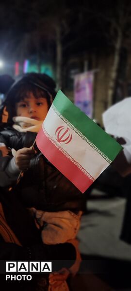 حضور پر شور کودکان و نوجوانان تویسرکانی در تجعات شبانه