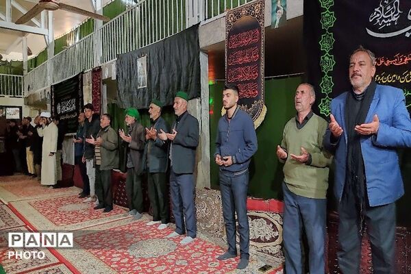 مراسم احیا و عزاداری شب اول قدر در شهر بار نیشابور  