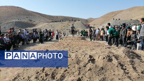 مسابقات بومی محلی  در گود کشتی شهر بار نیشابور