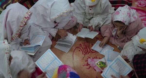 آیین معنوی اعتکاف در مسجد حضرت ابوالفضل (ع) خرم آباد