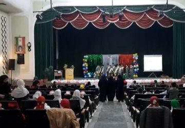 جشنواره فرهنگی هنری سرودهای انقلابی در شهرستان شاهین دژ