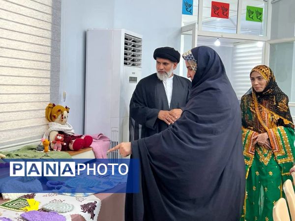 افتتاح نمایشگاه «ماهی پرنده» در مرکز کانون جاسک به مناسبت هفته دولت