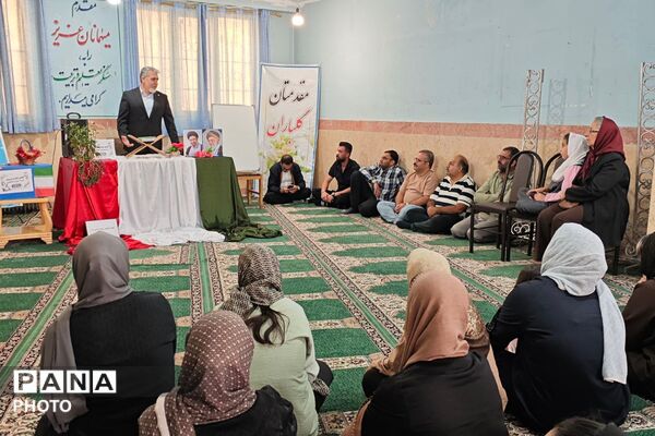 تأکید مدیر آموزش‌و‌پرورش فیروزکوه بر ضرورت همکاری خانواده و مدرسه در جلسه انجمن اولیا و مربیان