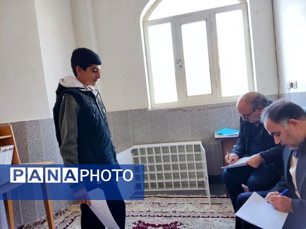 بارگزاری مسابقات قرآن رشته‌های پژوهشی پسران در شهرستان مه‌ولات