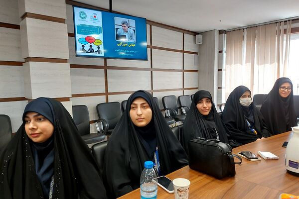 نشست فصلی و توان افزایی مأمورین و مسئولین سازمان دانش‌آموزی شهرستان‌های استان تهران 