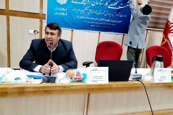 روابط عمومی‌ها باید شبکه اطلاع‌رسانی قوی در مدارس ایجاد کنند