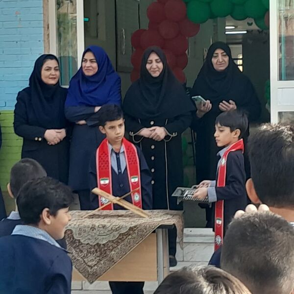 آیین بازگشایی سال تحصیلی جدید در دبستان ایثار تفت