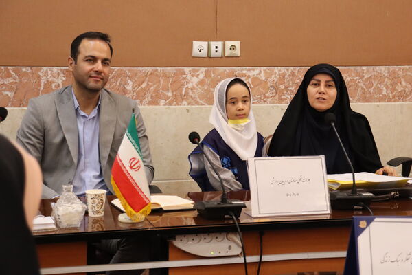 هم‌افزایی نیروهای پرورشی قطب پرند در نشست تخصصی رباط‌کریم