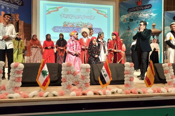 آیین نکوداشت دانش‌آموختگان بین‌المللی دانشگاه‌های ایران در دانشگاه شیراز
