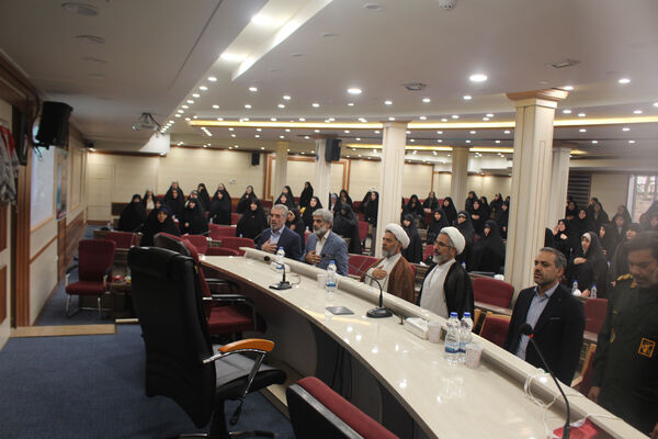 همایش معلم ماندگار در قم