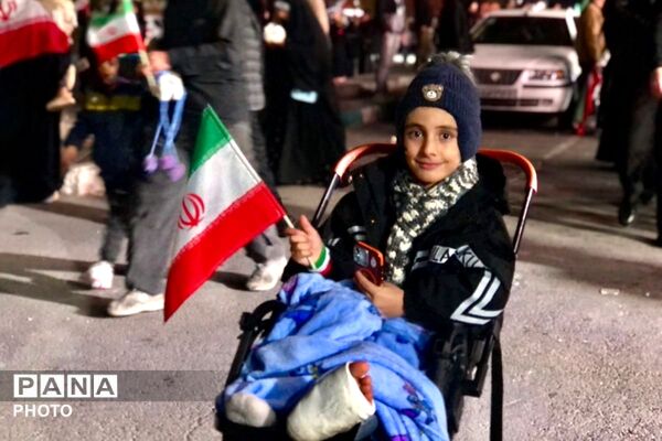 یادبود شهدا و تجدید پیمان مردمی