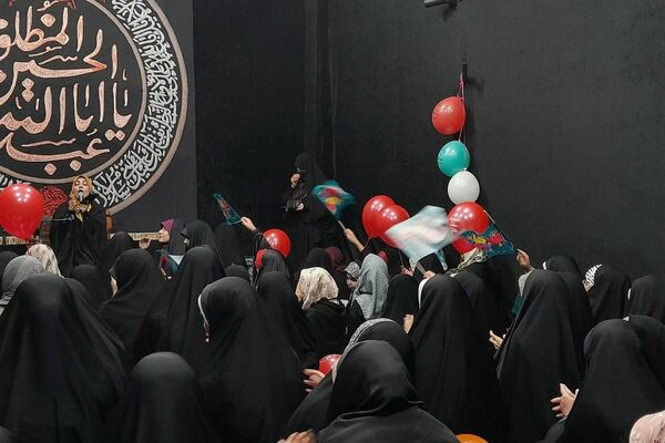 جشن ولادت امیرالمؤمنین امام علی(ع) در مسجد حسین‌بن‌علی قائمیه