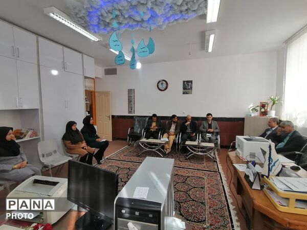 دیدار مدیر آموزش و پرورش کاشمر با مدیران و کارکنان کانونهای فرهنگی تربیتی کاشمر