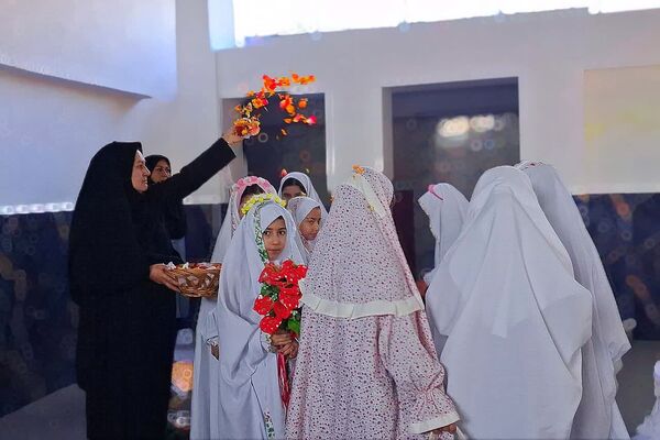 جشن تکلیف دانش‌آموزان دختر شهرستان باشت 