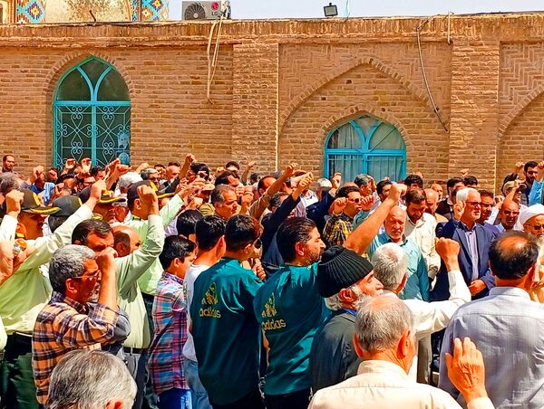 مشت هایی که آزادی فلسطین را صدا میزند