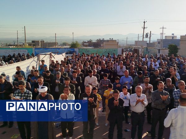 نماز عید فطر ۱۴۰۴ در روستای ظفرآباد شیراز اقامه شد
