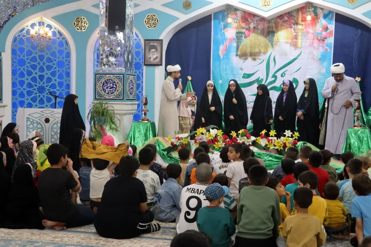 جشن میلاد امام رضا (ع) در امامزاده سید عباس (ع) در بجنورد 