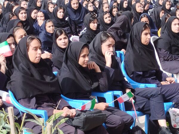 آغاز سال تحصیلی جدید و نواختن زنگ مهر در کاشمر