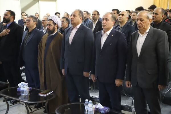 حضور وزیر کشاورزی در مراسم صبحگاهی هنرستان کشاورزی تبریز