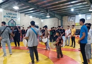 ابراز همدردی مردم حاجی‌‌‌آباد با خانواده جانباختگان و بازماندگان حادثه بندر شهید رجایی