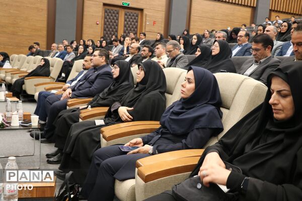 تقدیر از برترین‌های طرح‌های آموزش ابتدایی خراسان رضوی 