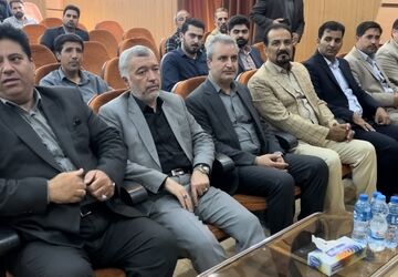 نشست مدیر کل آموزش و پرورش خراسان رضوی با مدیران مدارس شهرستان تربت جام