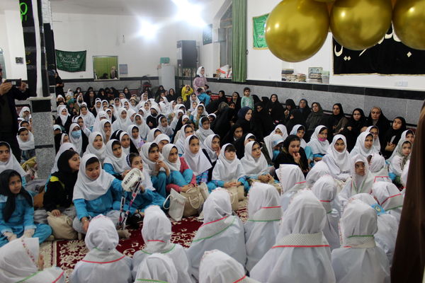جشن روزه اولی‌ها در دبستان شهید فخرانی شهر درق