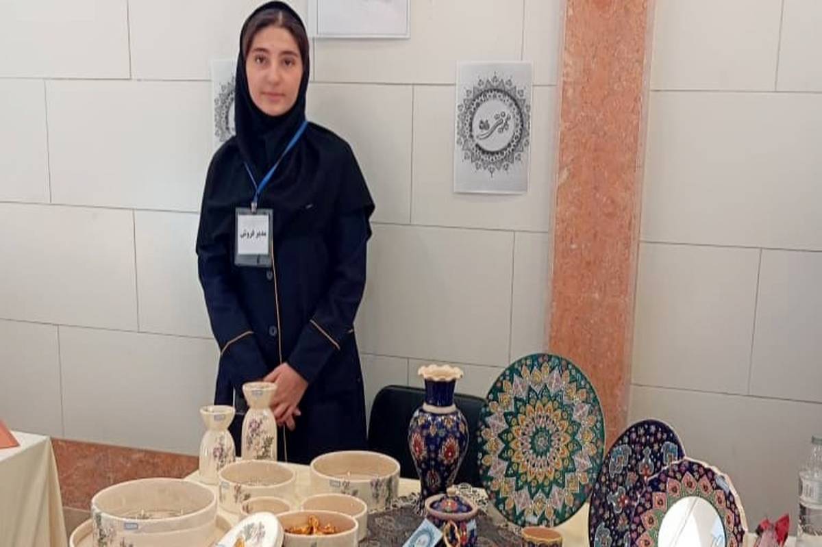 بزرگترین دستاورد من کسب درآمد از طریق هنر میناکاری است