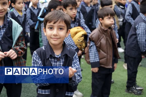 صبحگاه دانش در دبستان خیراندیشان گرگان