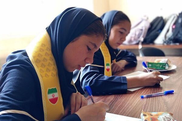 کارگاه آموزشی پیش اردوی منطقه‌ای پیشتازان در بهارستان‌۲