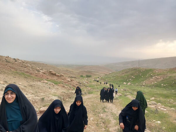 اعزام دانش‌آموزان بسیجی قم به اردوی راهیان نور غرب کشور
