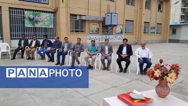 برگزاری جشن  روز معلم در هنرستان شهید دیواندری سبزوار