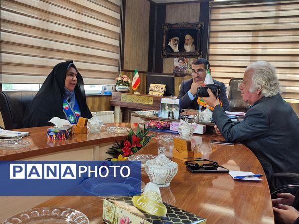 تقدیر از دانش آموز خبرنگاران پانا در قائمشهر