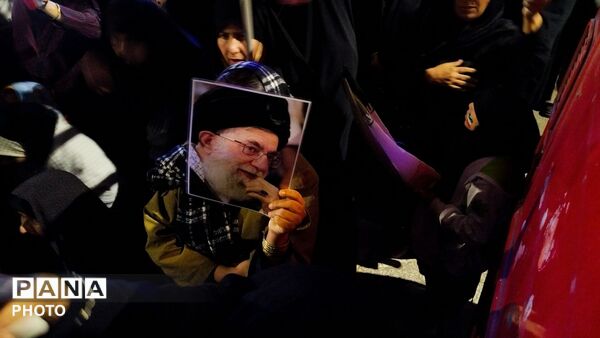 خروش بی نظیر نیشابوری ها در حمایت از سومین رهبر جمهوری اسلامی ایران 
