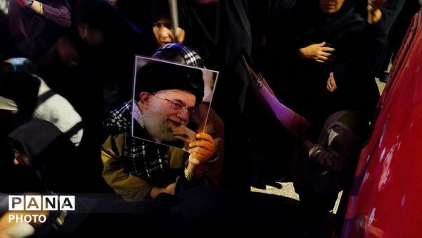 خروش بی نظیر نیشابوری ها در حمایت از سومین رهبر جمهوری اسلامی ایران 