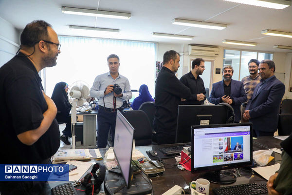 بازدید احمد محمودزاده معاون وزیر آموزش و پرورش از خبرگزاری پانا