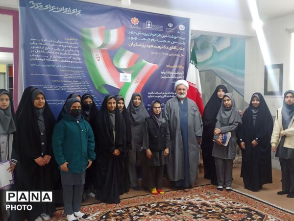 مسابقات قرآن و عترت دختران منتخب ناحیه دو مشهد 