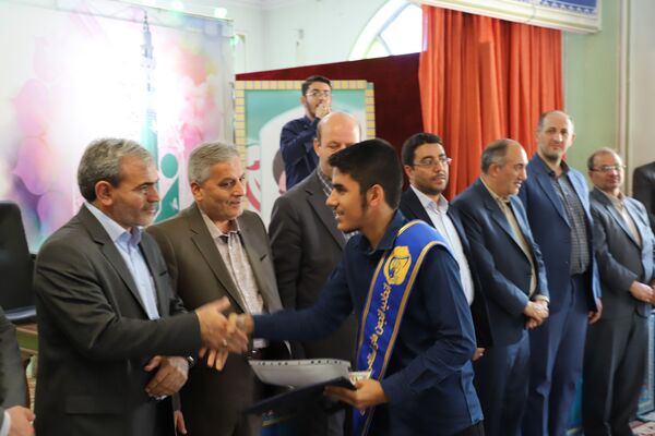 طنین زنگ نماز در مدارس آذربایجان‌شرقی