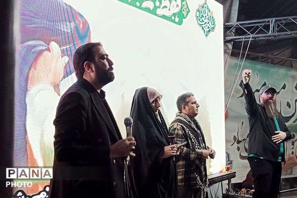 تداوم تجمعات شبانه در میدان امام خمینی (ره)