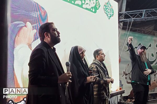 تداوم تجمعات شبانه در میدان امام خمینی (ره)