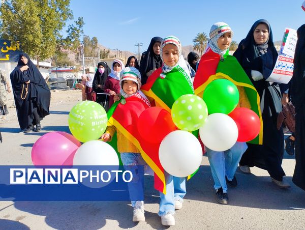 حضور مردم همدل حاجی آباد در راهپیمایی ۲۲ بهمن
