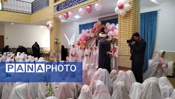 جشن بندگی فرشته‌های ۹ ساله در اهر