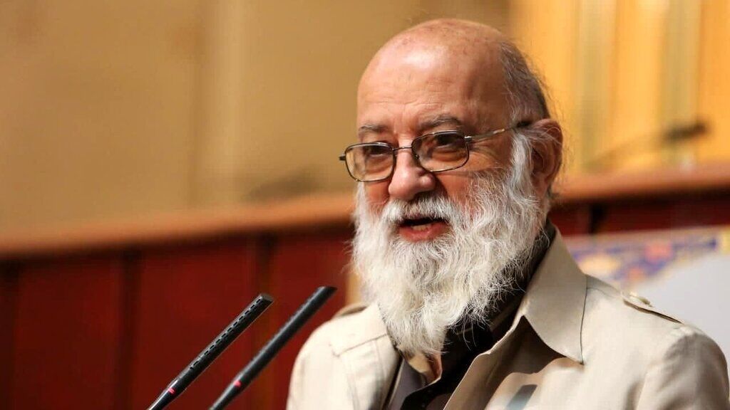 از روی آوردن همکاران شهرداری به قرآن استقبال می‌کنیم