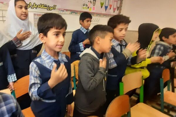 ویژه‌ برنامه‌های عزاداری حضرت زهرا(س) و هفته بسیج در مدرسه باران