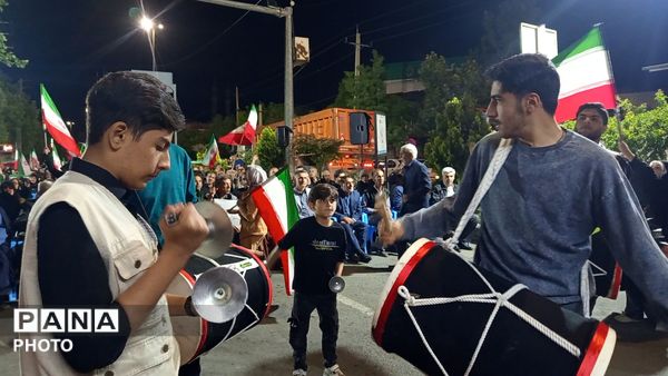 حضور پرشور مردم کامیاران در حمایت از جمهوری اسلامی ایران 