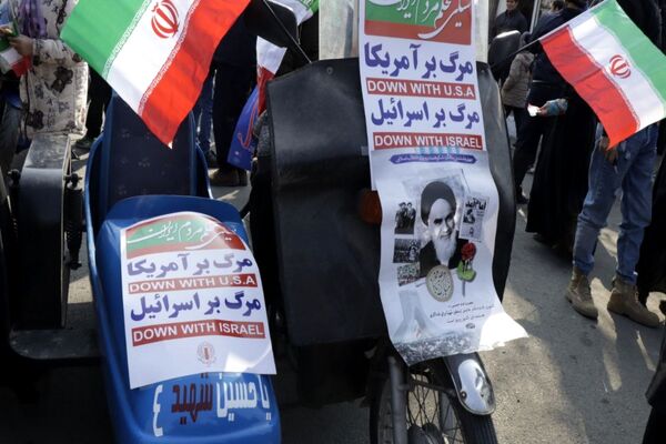 راهپیمایی ۲۲ بهمن در شهرستان پاکدشت 
