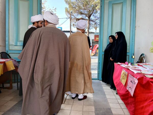 نمایشگاه قرآن ، عترت و نماز در مسجد جامع خلیل آباد 