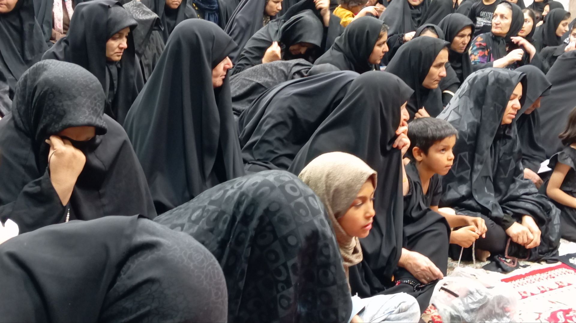 سومین شب عزاداری سیدالشهدا (ع) در فرح‌آباد کاشمر