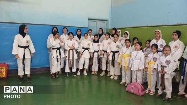 اختتامیه کلاس های ورزشی تابستانی در نهاوند