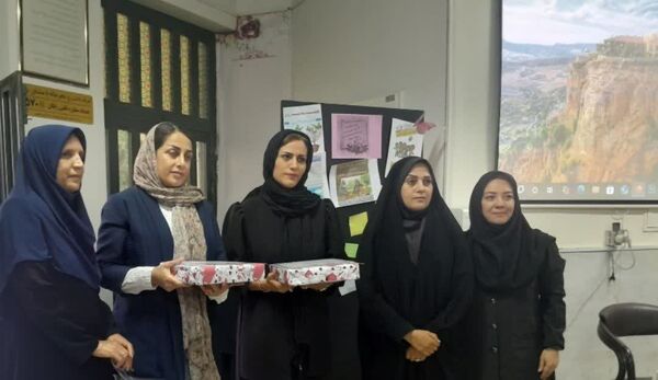 اولین مجمع انجمن اولیا و مربیان در دبیرستان غیردولتی سما ۴